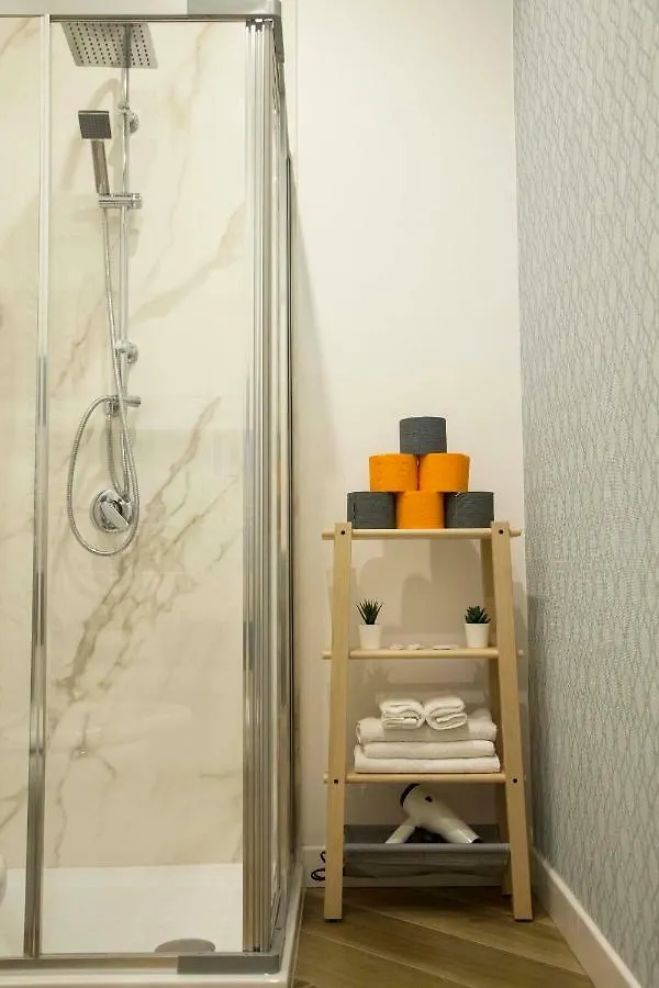 فندق مبيت وإفطار نابولي Garibaldi Rooms