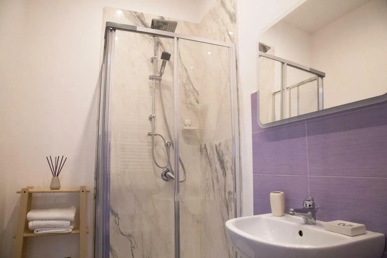 فندق مبيت وإفطار نابولي Garibaldi Rooms