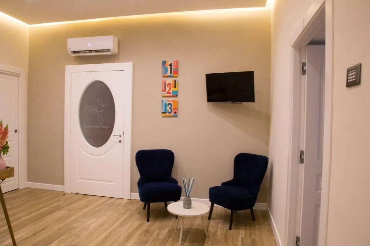 نابولي Garibaldi Rooms إيطاليا