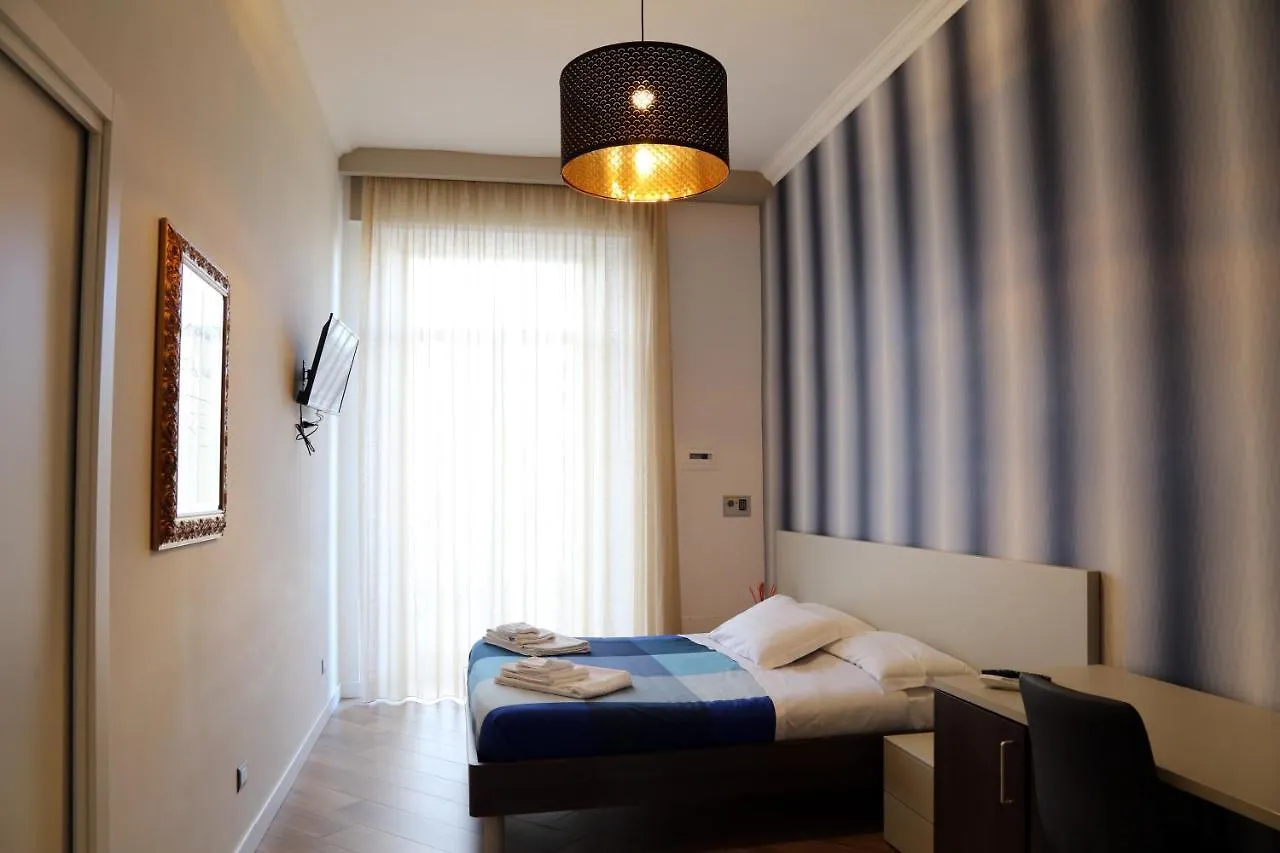 ** فندق مبيت وإفطار نابولي Garibaldi Rooms إيطاليا
