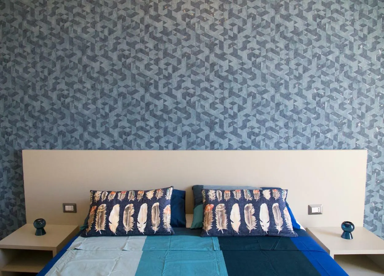 Garibaldi Rooms 那不勒斯 2*,  意大利